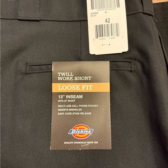 Lot of 4 Men’s shorts size 42 NWT - Picture 3 of 5